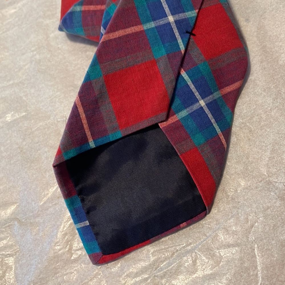 Used tie - Picture 8 of 8